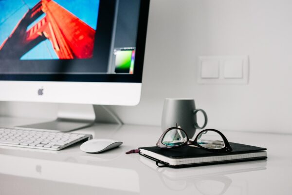 Navigating Murky Waters: Ethical Office Relationships Today