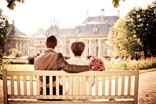 Decoding Attachment Styles: A Modern Relationship Guide